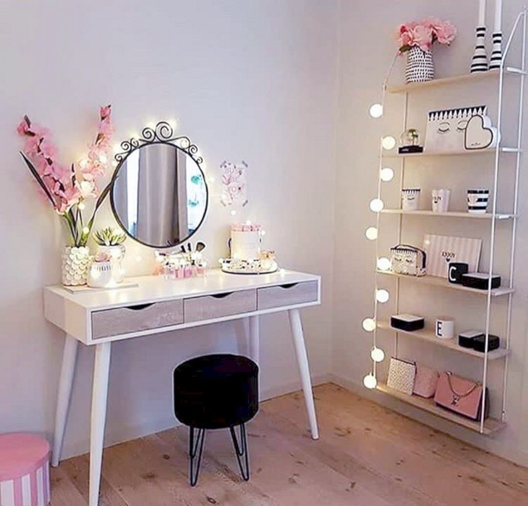A Girlboss Building Her Empire - Chiến lược xây dựng đế chế