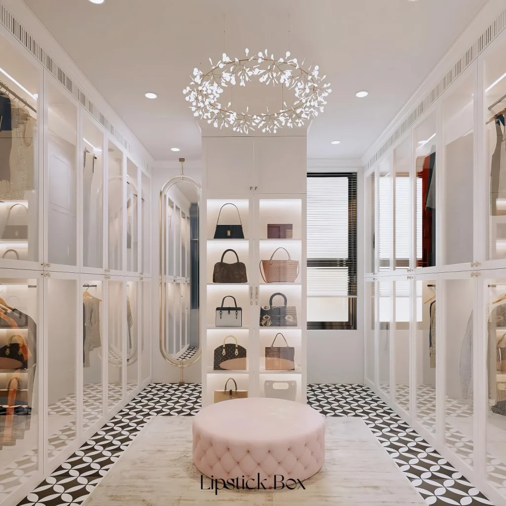 Walk-in Closet 13,93m² Tân Cổ Điển Cho Mrs. Thúy Hà